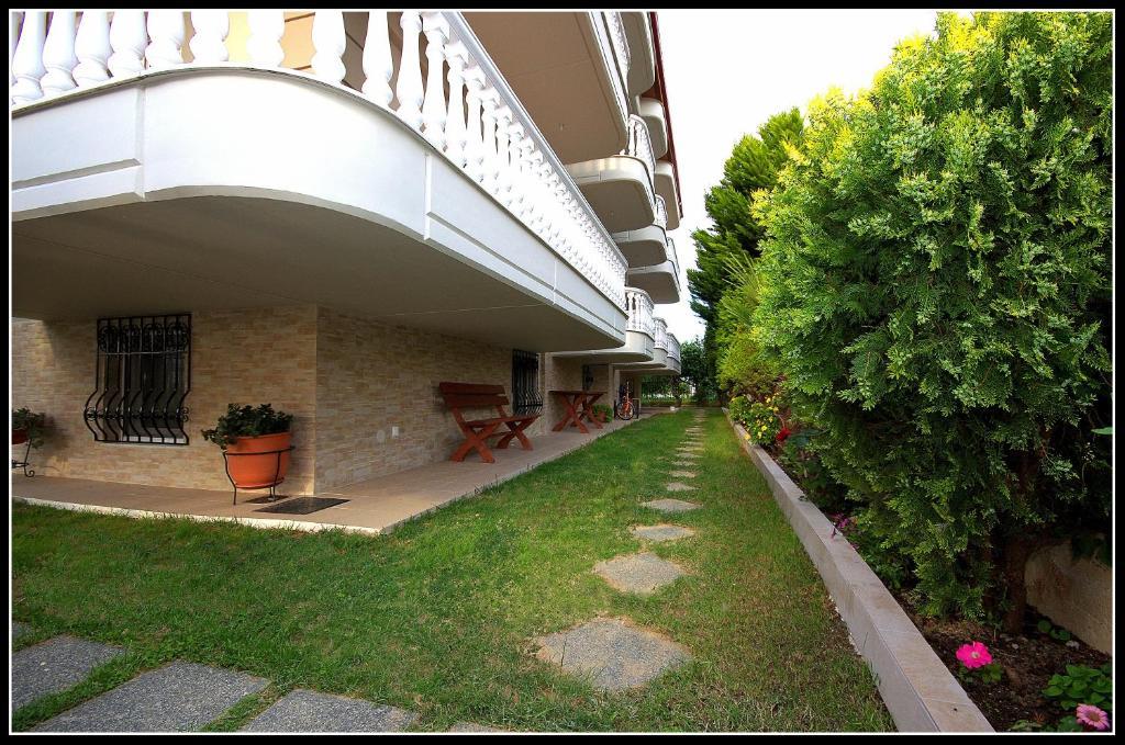 John & Eve Hotel Paralía Exteriör bild